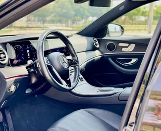 Noleggio auto Mercedes-Benz E350 2021 negli Emirati Arabi Uniti, con carburante Benzina e 255 cavalli di potenza ➤ A partire da 650 AED al giorno.