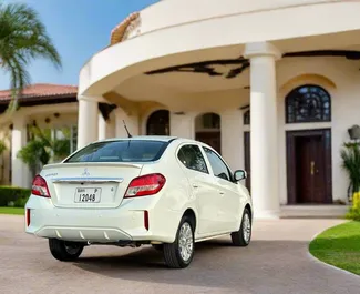 Mitsubishi Attrage 2024 disponibile per il noleggio a Dubai, con limite di chilometraggio di illimitato.