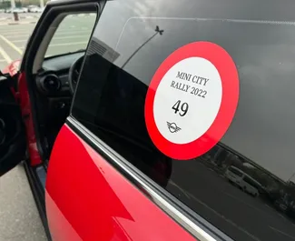 Noleggio auto Mini Cooper #13323 Automatico a Dubai, dotata di motore 1,5L ➤ Da Mohammad negli Emirati Arabi Uniti.