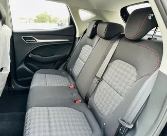 Noleggio auto MG ZS 2024 negli Emirati Arabi Uniti, con carburante Benzina e 120 cavalli di potenza ➤ A partire da 130 AED al giorno.