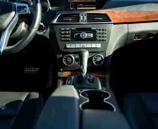 Noleggio auto Mercedes-Benz C-Class #10512 Automatico a Tirana, dotata di motore 3,0L ➤ Da Armand in Albania.