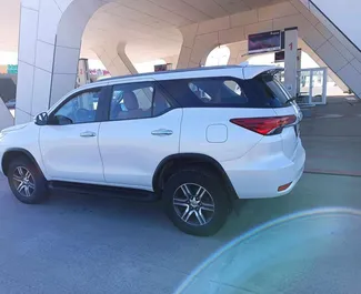 Noleggio auto Toyota Fortuner #13436 Automatico a Tbilisi, dotata di motore 2,7L ➤ Da Ia in Georgia.