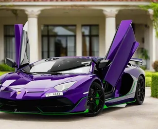 Noleggio Lamborghini Aventador-SVJ. Auto Premium, Lusso per il noleggio negli Emirati Arabi Uniti ✓ Cauzione di Deposito di 2500 AED ✓ Opzioni assicurative RCT.