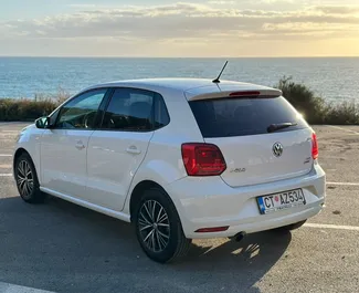 Noleggio Volkswagen Polo. Auto Economica per il noleggio in Montenegro ✓ Cauzione di Deposito di 100 EUR ✓ Opzioni assicurative RCT, CDW, SCDW, All'estero.