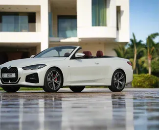 Noleggio auto BMW 430i Cabrio 2024 negli Emirati Arabi Uniti, con carburante Benzina e 255 cavalli di potenza ➤ A partire da 650 AED al giorno.