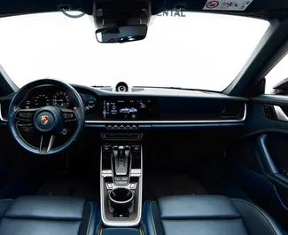Noleggio auto Porsche 911 Carrera S Cabrio 2022 negli Emirati Arabi Uniti, con carburante Benzina e 640 cavalli di potenza ➤ A partire da 3000 AED al giorno.
