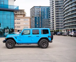 Noleggio Jeep Wrangler Rubicon. Auto Comfort, Premium, SUV per il noleggio in Georgia ✓ Cauzione di Deposito di 750 GEL ✓ Opzioni assicurative RCT.