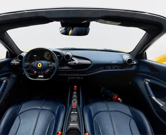 Motore Benzina da 3,0L di Ferrari F8 Spider 2022 per il noleggio a Dubai.