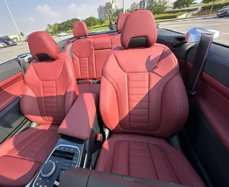 Motore Benzina da 2,0L di BMW 430i Cabrio 2024 per il noleggio a Dubai.