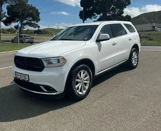 Vista frontale di un noleggio Dodge Durango a Tbilisi, Georgia ✓ Auto #13464. ✓ Cambio Automatico TM ✓ 0 recensioni.