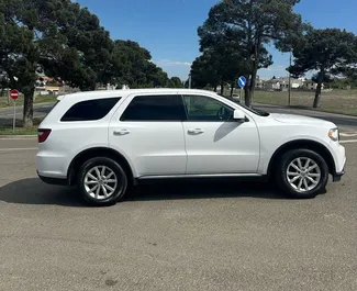 Noleggio Dodge Durango. Auto Comfort, SUV per il noleggio in Georgia ✓ Cauzione di Senza deposito ✓ Opzioni assicurative RCT, SCDW, FDW, Passeggeri, Furto, Senza deposito.