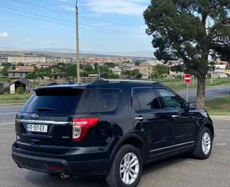 Noleggio Ford Explorer. Auto Comfort, Premium, Crossover per il noleggio in Georgia ✓ Cauzione di Senza deposito ✓ Opzioni assicurative RCT, SCDW, FDW, Passeggeri, Furto, Senza deposito.