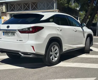Vista frontale di un noleggio Lexus RX 450 ad Alicante, Spagna ✓ Auto #13438. ✓ Cambio Automatico TM ✓ 0 recensioni.