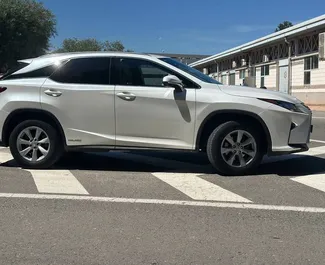 Noleggio Lexus RX 450. Auto Premium per il noleggio in Spagna ✓ Cauzione di Deposito di 1000 EUR ✓ Opzioni assicurative RCT.