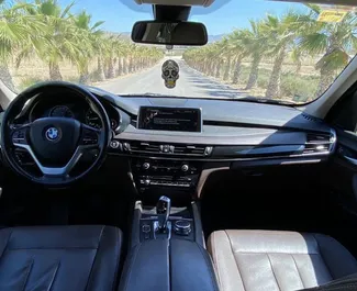 Noleggio auto BMW X5 #13566 Automatico ad Alicante, dotata di motore 2,0L ➤ Da Yevheniia in Spagna.