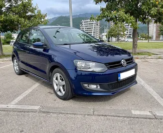 Vista frontale di un noleggio Volkswagen Polo in Bar, Montenegro ✓ Auto #13241. ✓ Cambio Manuale TM ✓ 0 recensioni.