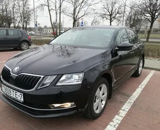 Skoda Octavia 2020 con sistema A trazione anteriore, disponibile a Minsk.