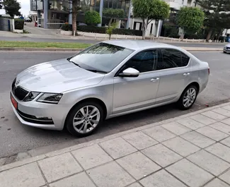 Skoda Octavia 2021 con sistema A trazione anteriore, disponibile a Limassol.