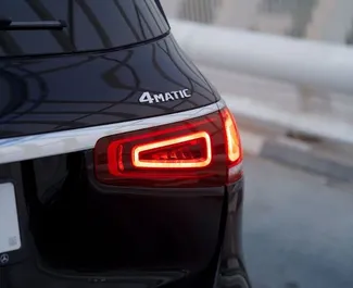 Mercedes-Benz GLS-Class 2021 disponibile per il noleggio a Dubai, con limite di chilometraggio di illimitato.