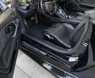 Noleggio Lamborghini Huracan. Auto Premium, Lusso per il noleggio negli Emirati Arabi Uniti ✓ Cauzione di Deposito di 2500 AED ✓ Opzioni assicurative RCT.