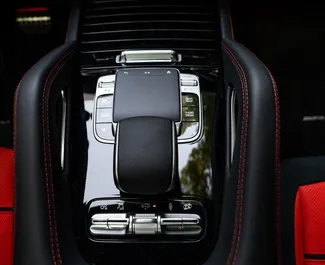 Noleggio Mercedes-Benz GLE-Class. Auto Premium, SUV per il noleggio negli Emirati Arabi Uniti ✓ Cauzione di Senza deposito ✓ Opzioni assicurative RCT.