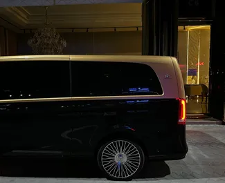 Noleggio auto Mercedes-Benz Viano 2024 negli Emirati Arabi Uniti, con carburante Benzina e 190 cavalli di potenza ➤ A partire da 1300 AED al giorno.