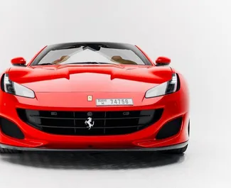 Vista frontale di un noleggio Ferrari Portofino a Dubai, Emirati Arabi Uniti ✓ Auto #13585. ✓ Cambio Automatico TM ✓ 0 recensioni.
