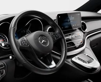 Noleggio auto Mercedes-Benz V250 2023 negli Emirati Arabi Uniti, con carburante Benzina e 211 cavalli di potenza ➤ A partire da 800 AED al giorno.
