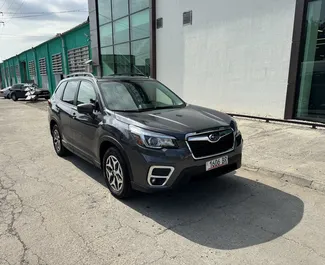 Vista frontale di un noleggio Subaru Forester a Kutaisi, Georgia ✓ Auto #13964. ✓ Cambio Automatico TM ✓ 0 recensioni.
