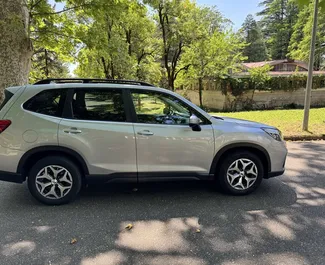 Vista frontale di un noleggio Subaru Forester a Kutaisi, Georgia ✓ Auto #14024. ✓ Cambio Automatico TM ✓ 0 recensioni.