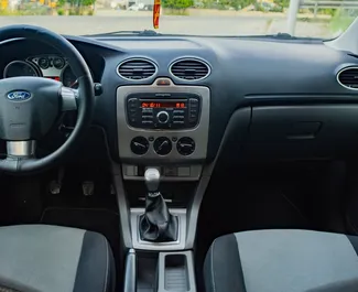 Noleggio auto Ford Focus 2011 in Albania, con carburante Benzina e 59 cavalli di potenza ➤ A partire da 13 EUR al giorno.