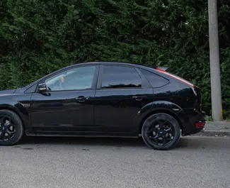 Noleggio Ford Focus. Auto Comfort per il noleggio in Albania ✓ Cauzione di Senza deposito ✓ Opzioni assicurative RCT.