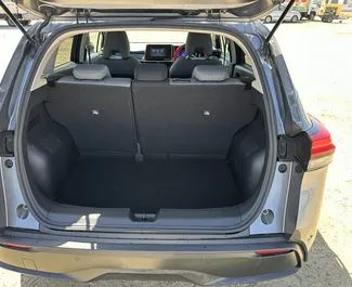 Nissan Note 2022 disponibile per il noleggio a Larnaca, con limite di chilometraggio di illimitato.