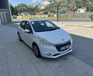 Noleggio Peugeot 208. Auto Economica, Comfort per il noleggio in Montenegro ✓ Cauzione di Senza deposito ✓ Opzioni assicurative RCT, SCDW, All'estero.