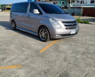 Noleggio auto Hyundai H1 2017 in Thailandia, con carburante Diesel e  cavalli di potenza ➤ A partire da 2850 THB al giorno.