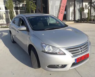 Vista frontale di un noleggio Nissan Sylphy a Paphos, Cipro ✓ Auto #3166. ✓ Cambio Automatico TM ✓ 0 recensioni.