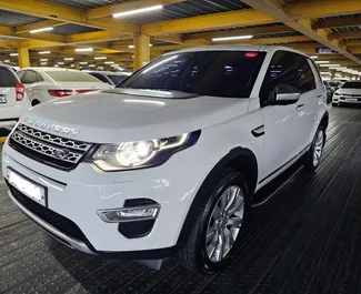 Noleggio auto Land Rover Discovery Sport #13645 Automatico a Tirana, dotata di motore 2,2L ➤ Da Erjet in Albania.
