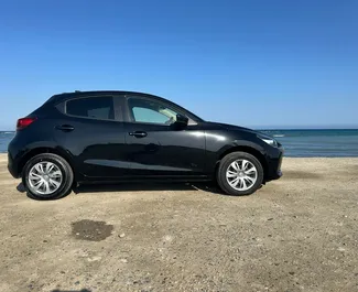 Noleggio auto Mazda 2 #13250 Automatico a Larnaca, dotata di motore 1,5L ➤ Da Maxim a Cipro.