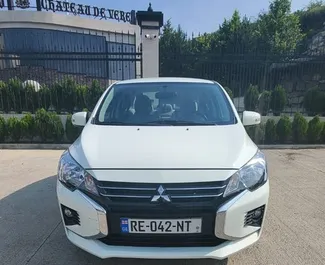 Vista frontale di un noleggio Mitsubishi Attrage a Tbilisi, Georgia ✓ Auto #13932. ✓ Cambio Automatico TM ✓ 1 recensioni.