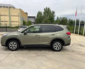 Interni di Subaru Forester in affitto in Georgia. Un'ottima auto da 5 posti con cambio Automatico.