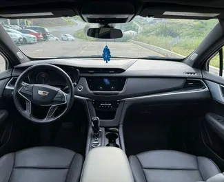 Cadillac XT4 2023 con sistema A trazione integrale, disponibile a Tbilisi.