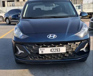 Noleggio auto Hyundai i10 2024 negli Emirati Arabi Uniti, con carburante Benzina e 84 cavalli di potenza ➤ A partire da 47 AED al giorno.