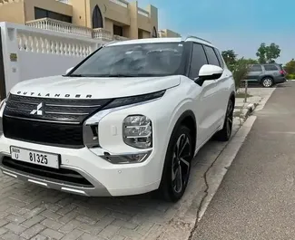 Noleggio auto Mitsubishi Outlander #11633 Automatico a Dubai, dotata di motore 1,5L ➤ Da Mohammad negli Emirati Arabi Uniti.