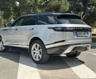 Noleggio Land Rover Range Rover Velar. Auto Comfort, Premium, Crossover per il noleggio in Spagna ✓ Cauzione di Deposito di 1500 EUR ✓ Opzioni assicurative RCT.