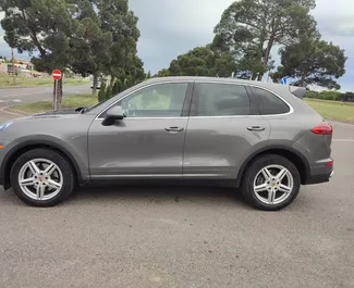 Motore Benzina da 3,6L di Porsche Cayenne 2018 per il noleggio a Tbilisi.