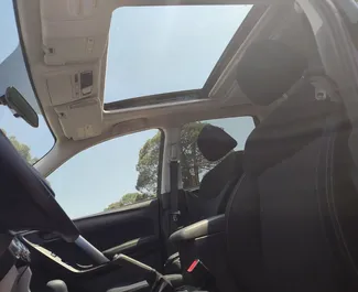 Interni di Subaru Forester in affitto in Georgia. Un'ottima auto da 5 posti con cambio Automatico.