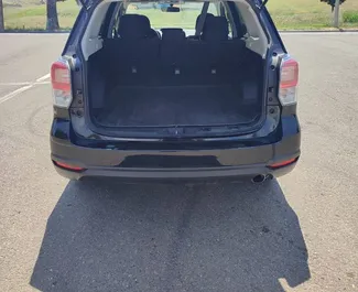 Subaru Forester 2018 disponibile per il noleggio a Tbilisi, con limite di chilometraggio di 250 km/giorno.