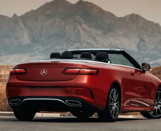Noleggio Mercedes-Benz E-Class Cabrio. Auto Premium, Cabrio per il noleggio in Spagna ✓ Cauzione di Deposito di 2000 EUR ✓ Opzioni assicurative RCT.