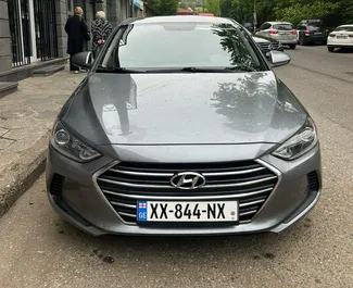 Vista frontale di un noleggio Hyundai Elantra a Kutaisi, Georgia ✓ Auto #14398. ✓ Cambio Automatico TM ✓ 0 recensioni.