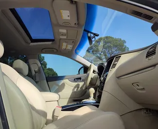 Motore Benzina da 3,7L di Infiniti QX70 2019 per il noleggio a Tbilisi.